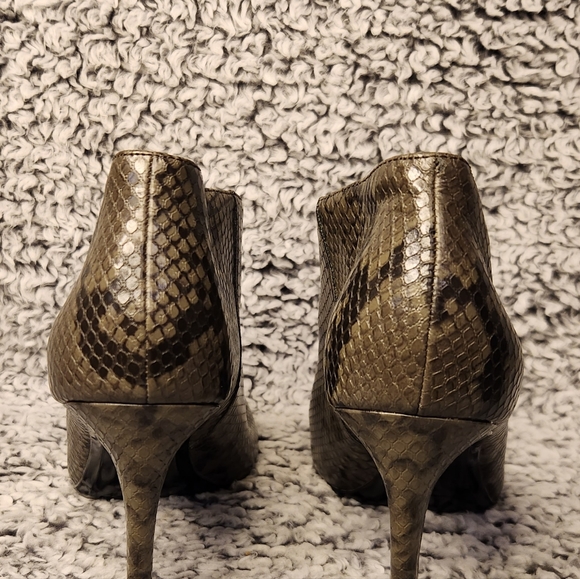 CALVIN KLEIN Python Heel Ankle Booties Open Toe Asymmetrical Booties Women 7.5 - Picture 6 of 10
